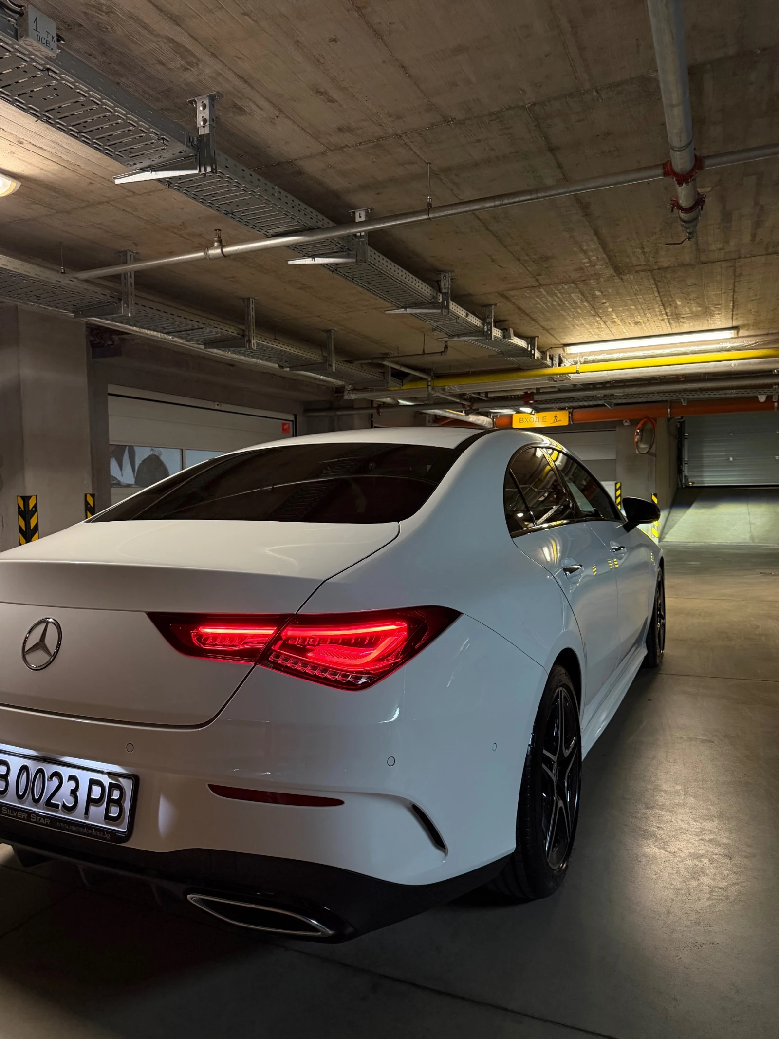 Mercedes-Benz CLA 200 Coupè, снимка 4 - Автомобили и джипове - 55944296