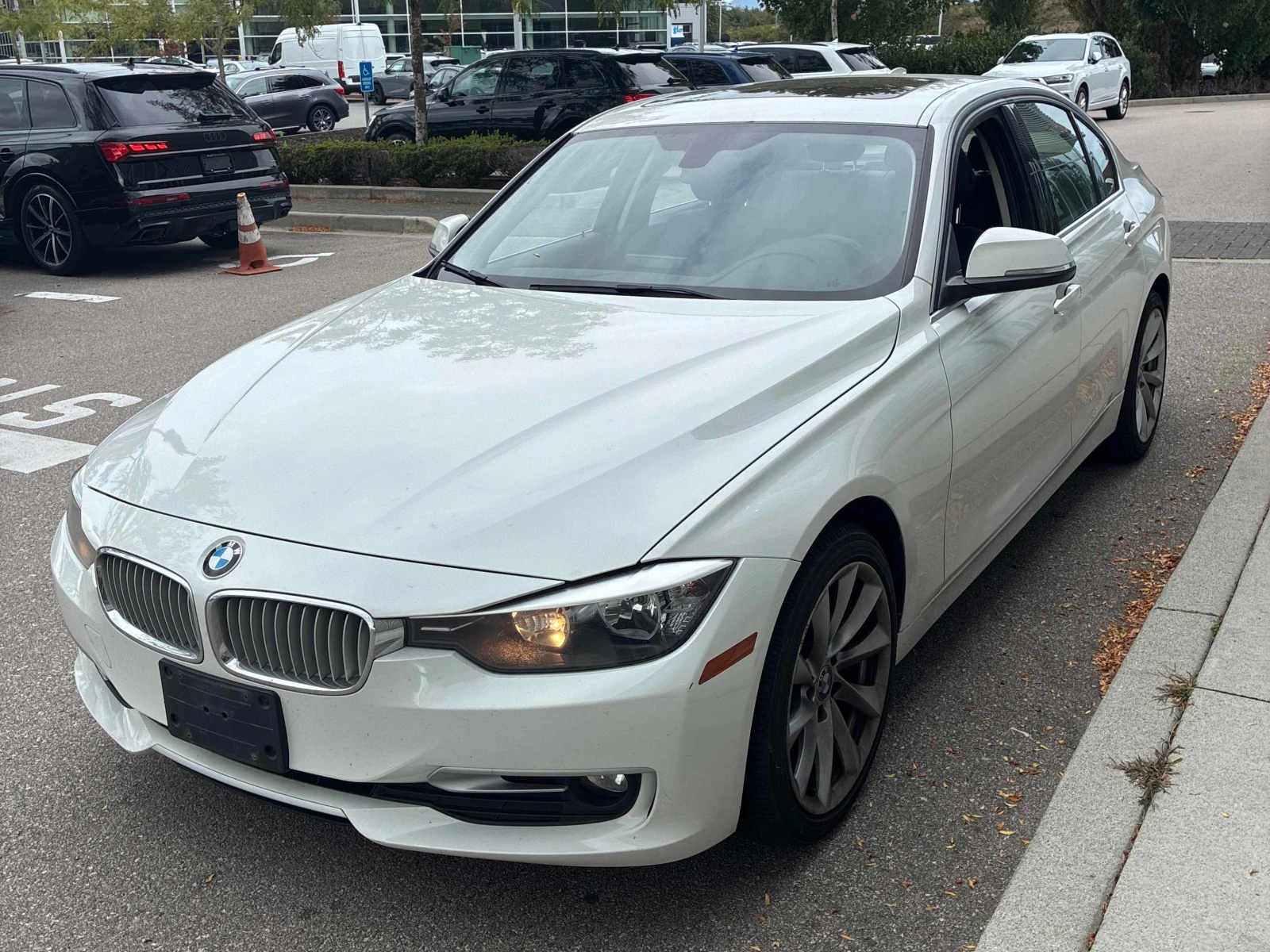 BMW 320 * 320i * CARFAX * БЕЗ ПЪРВОНАЧАЛНА ВНОСКА