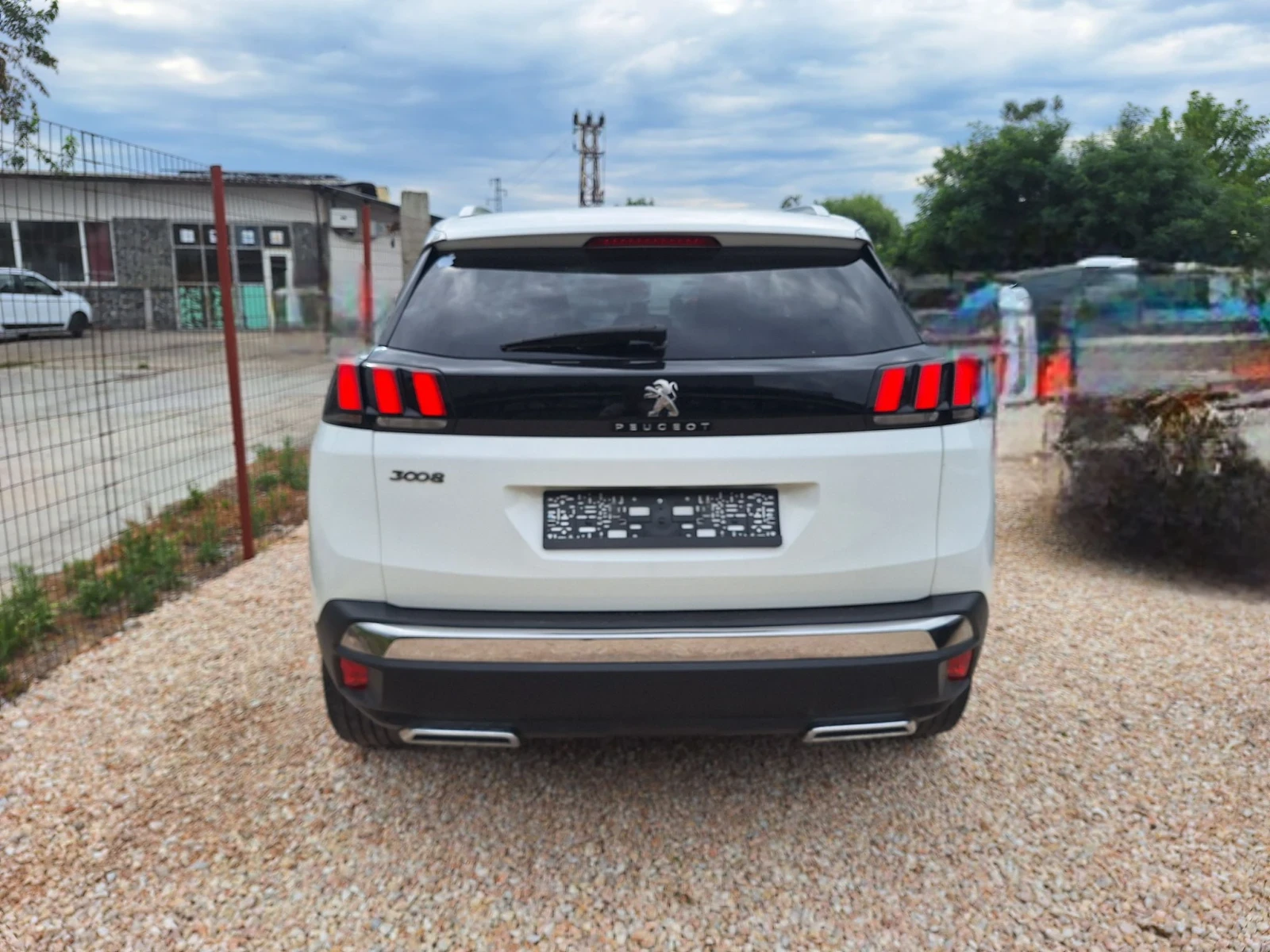Peugeot 3008 1.6hdi* Навигация/Кросуей/Лед/Алуре* , снимка 4 - Автомобили и джипове - 55957419