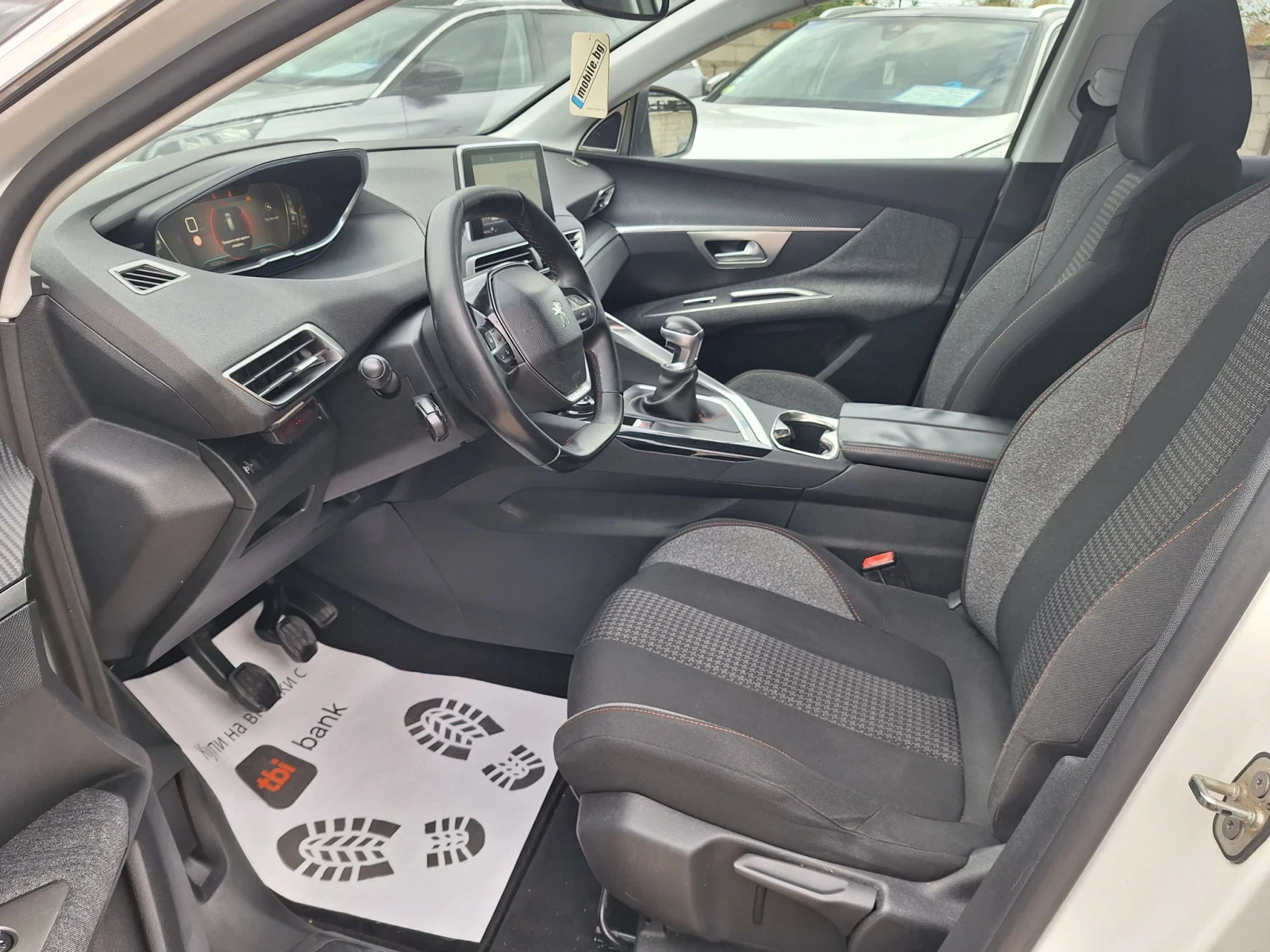 Peugeot 3008 1.6hdi* Навигация/Кросуей/Лед/Алуре* , снимка 14 - Автомобили и джипове - 55957419