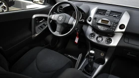 Toyota Rav4 2.2 D-AD 4x4, снимка 13