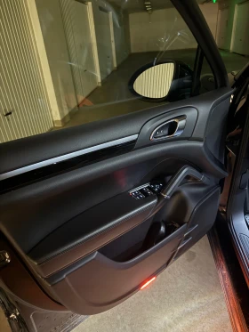 Обява за продажба на Porsche Cayenne 3.0TDI 245 кс. ~34 999 лв. - изображение 10