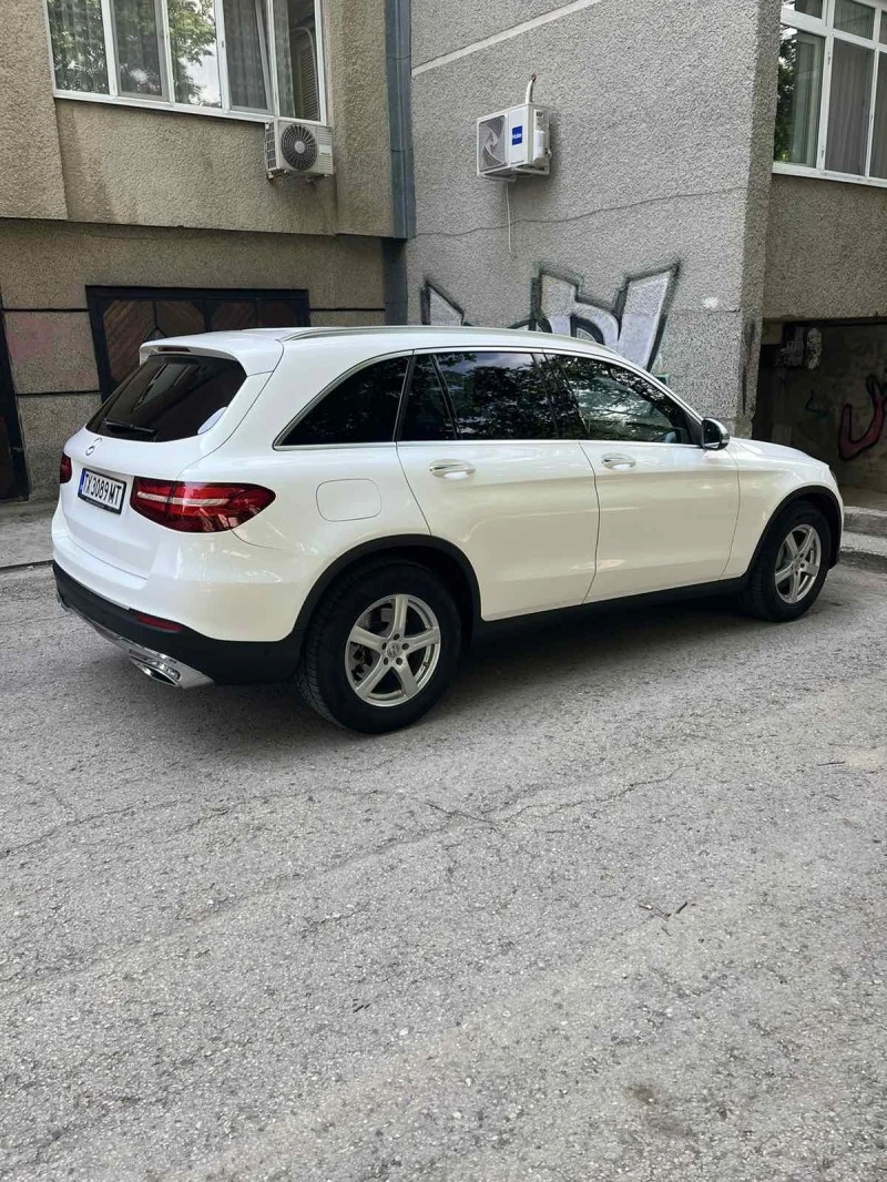 Mercedes-Benz GLC 220, снимка 2 - Автомобили и джипове - 47625846