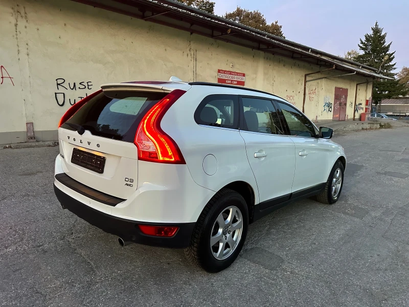 Volvo XC60 2.4 D3 4X4 AWD, снимка 5 - Автомобили и джипове - 47809589