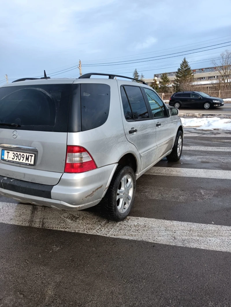 Mercedes-Benz ML 270, снимка 4 - Автомобили и джипове - 49574329