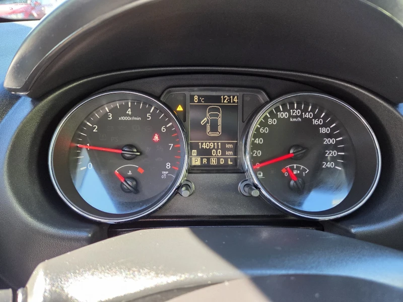 Nissan Qashqai 1.6i/ АВТОМАТИК/ 140000км, снимка 14 - Автомобили и джипове - 52210354