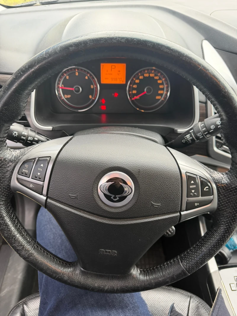 SsangYong Korando 2.0disel Avtomat 4x4 Podgrev ! 100.000km, снимка 6 - Автомобили и джипове - 53541629