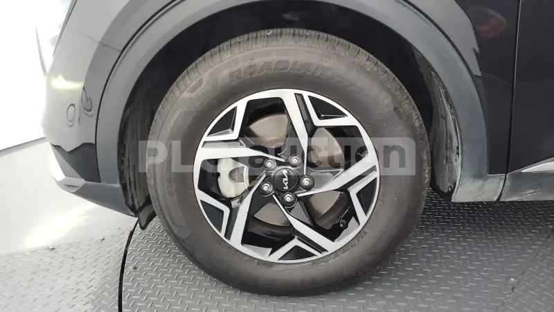 Kia Sportage, снимка 5 - Автомобили и джипове - 55011693