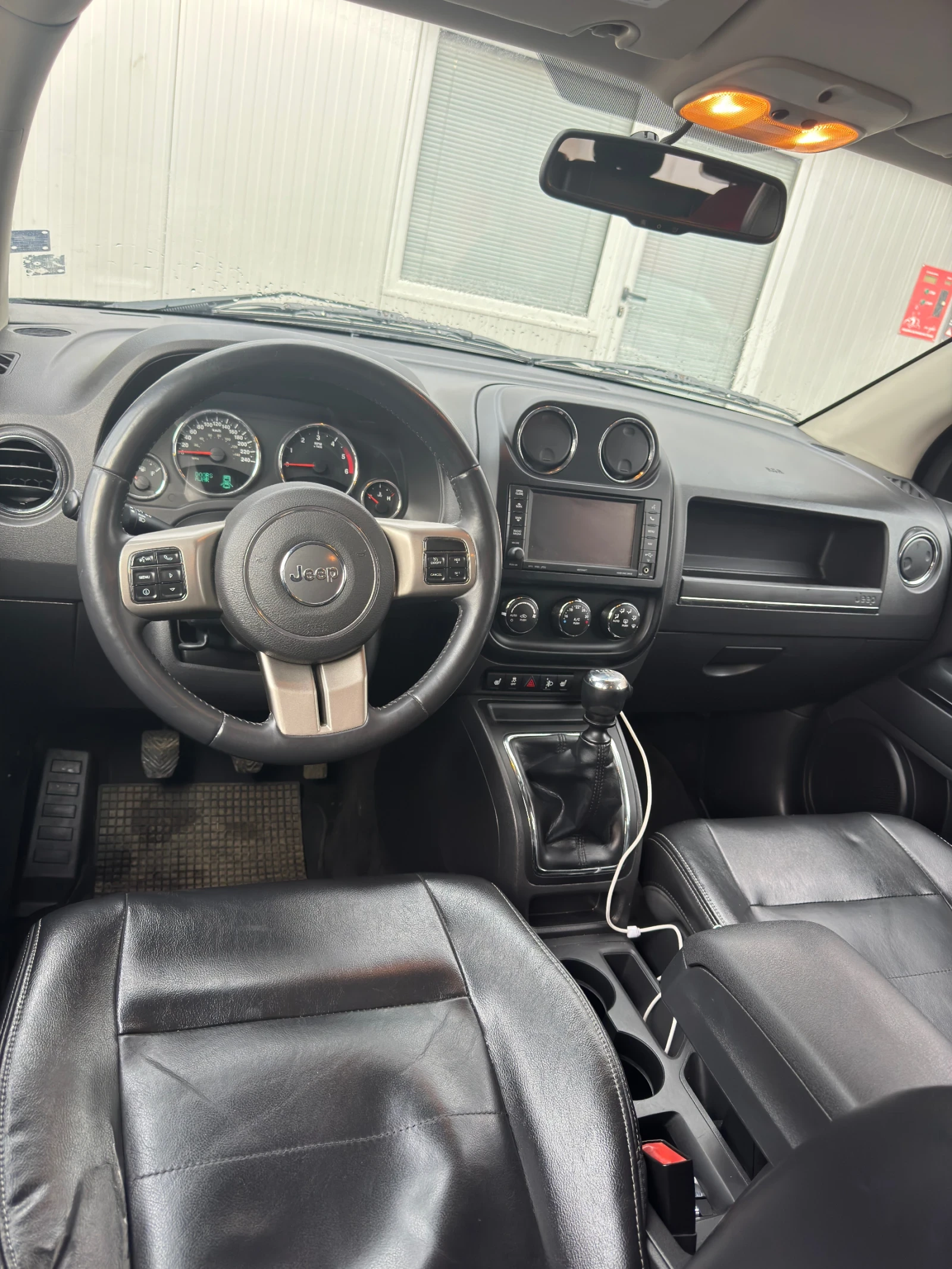 Jeep Compass 2.2CDI * * LIMITED* * , снимка 6 - Автомобили и джипове - 54292634
