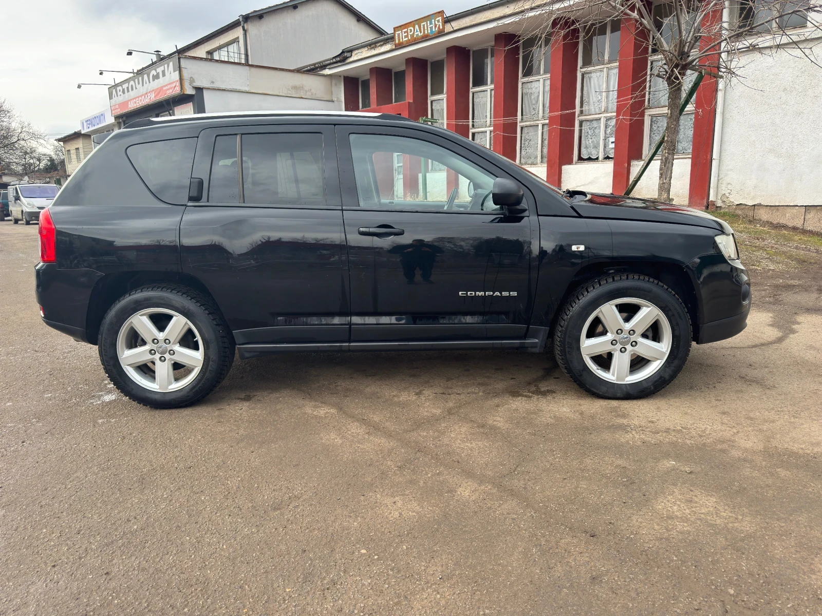 Jeep Compass 2.2CDI * * LIMITED* * , снимка 5 - Автомобили и джипове - 54292634
