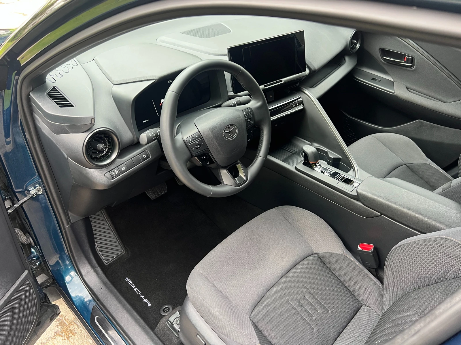 Toyota C-HR 1.8HEV BI-TONE, снимка 8 - Автомобили и джипове - 55212826