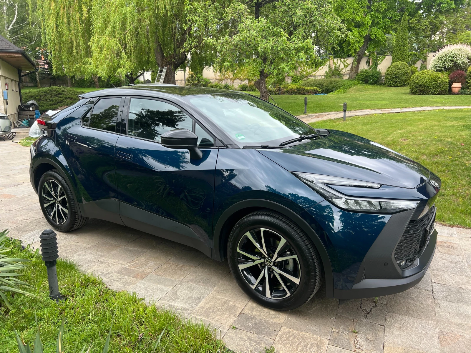 Toyota C-HR 1.8HEV BI-TONE, снимка 2 - Автомобили и джипове - 55212826