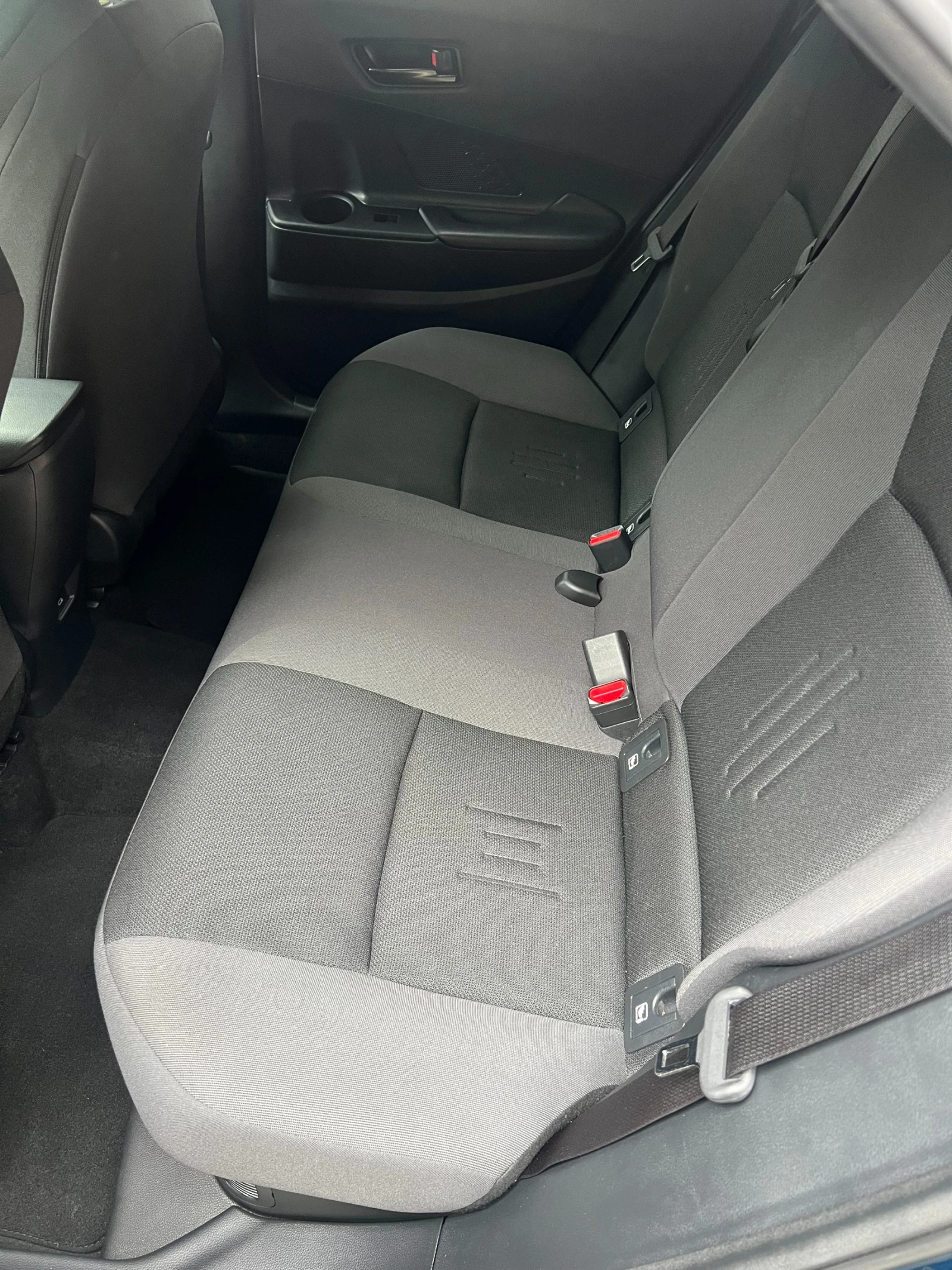 Toyota C-HR 1.8HEV BI-TONE, снимка 10 - Автомобили и джипове - 55212826
