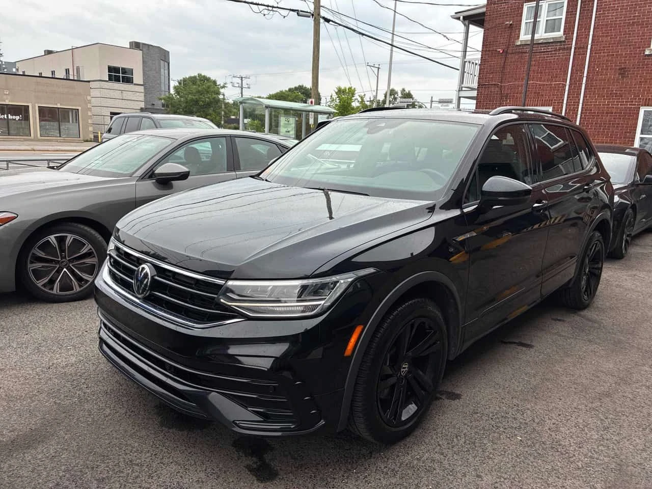 VW Tiguan * Comfortline R Line Black Edition * CARFAX * 