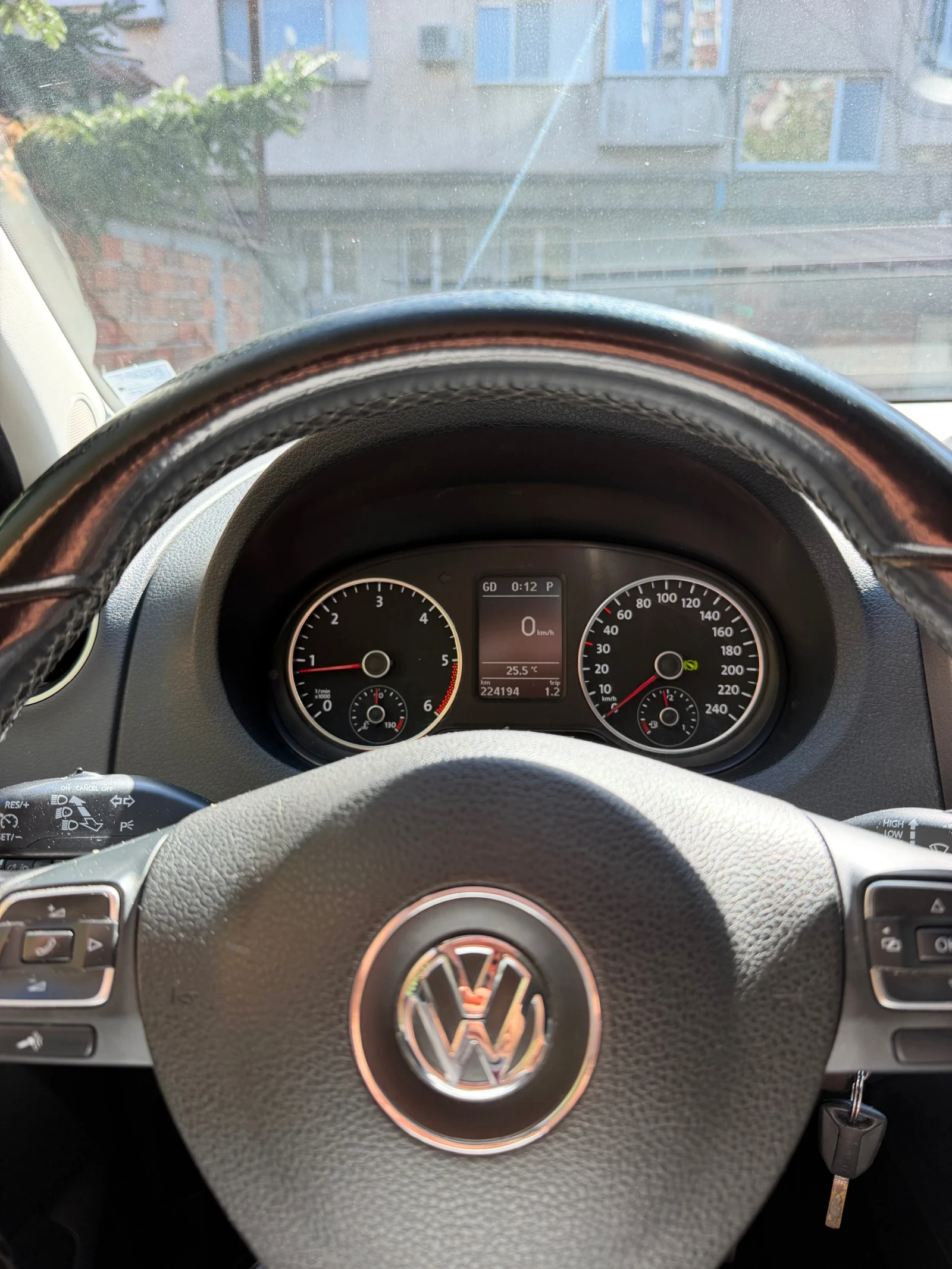 VW Amarok 2.0TDi 180к.с 4x4 Автомат, снимка 14 - Автомобили и джипове - 56023023
