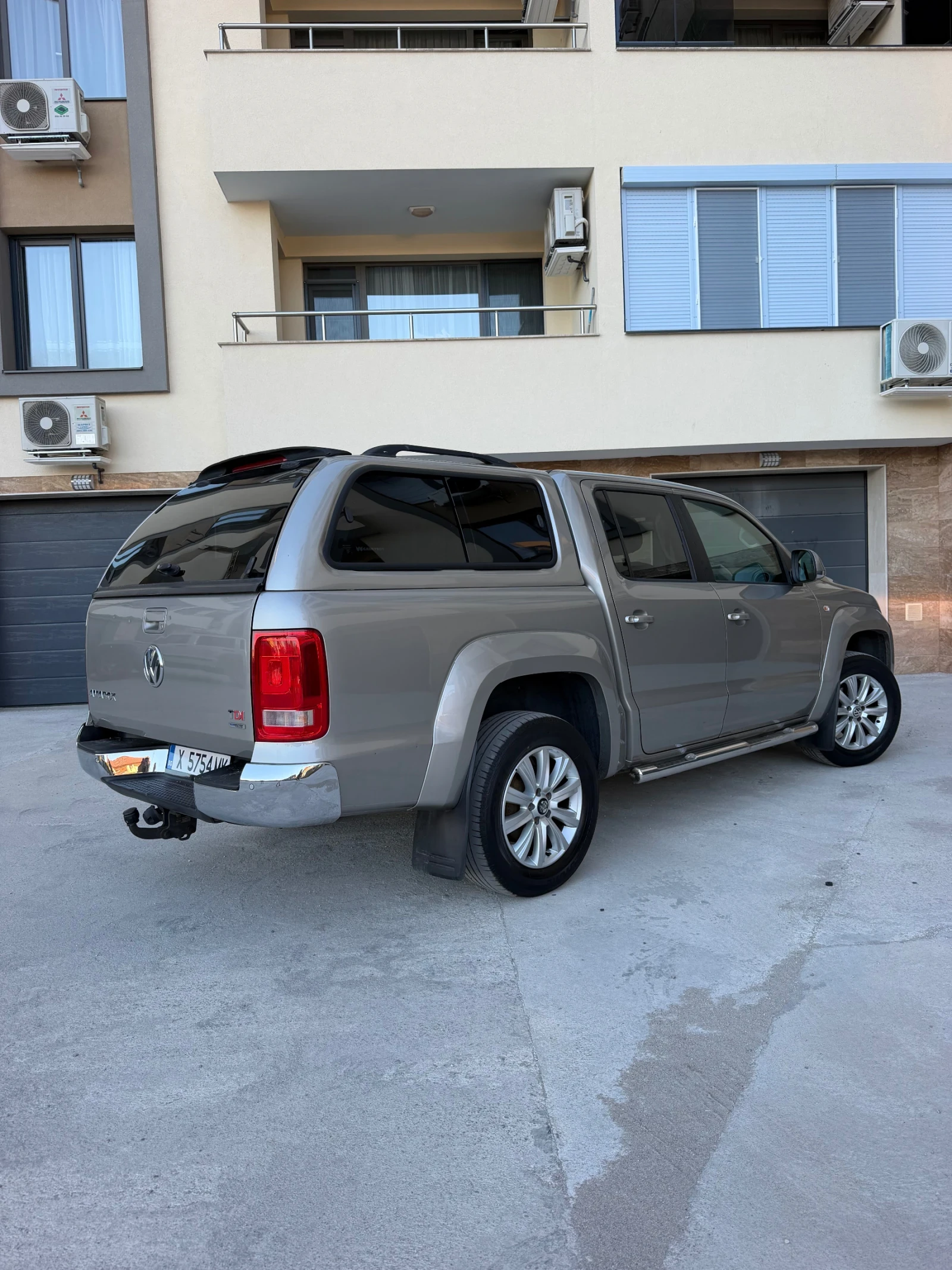 VW Amarok 2.0TDi 180к.с 4x4 Автомат, снимка 4 - Автомобили и джипове - 56023023