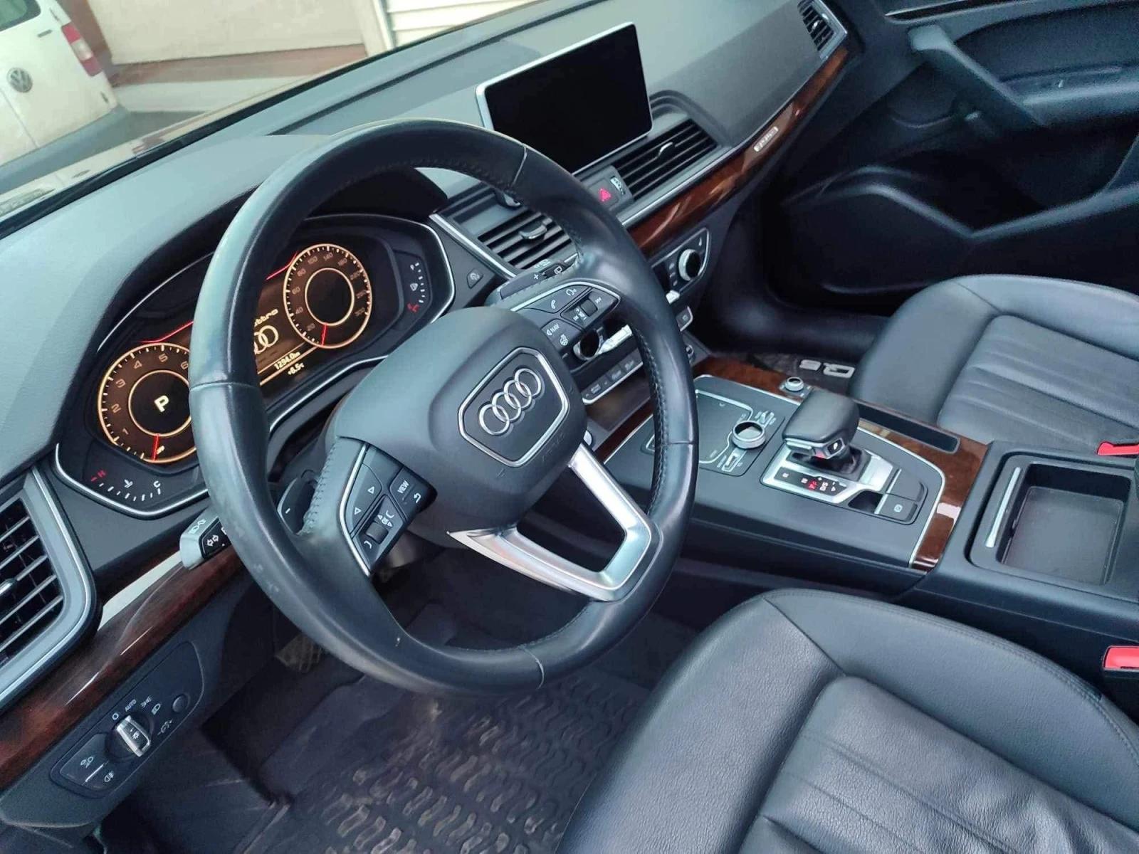 Audi Q5, снимка 6 - Автомобили и джипове - 56027838