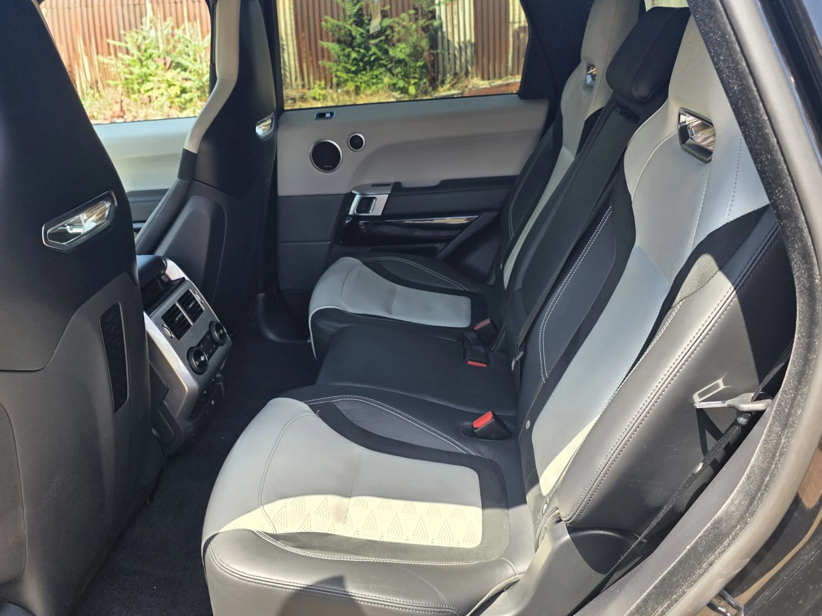Land Rover Range Rover Sport SVR | Mobile.bg � ����������� 12