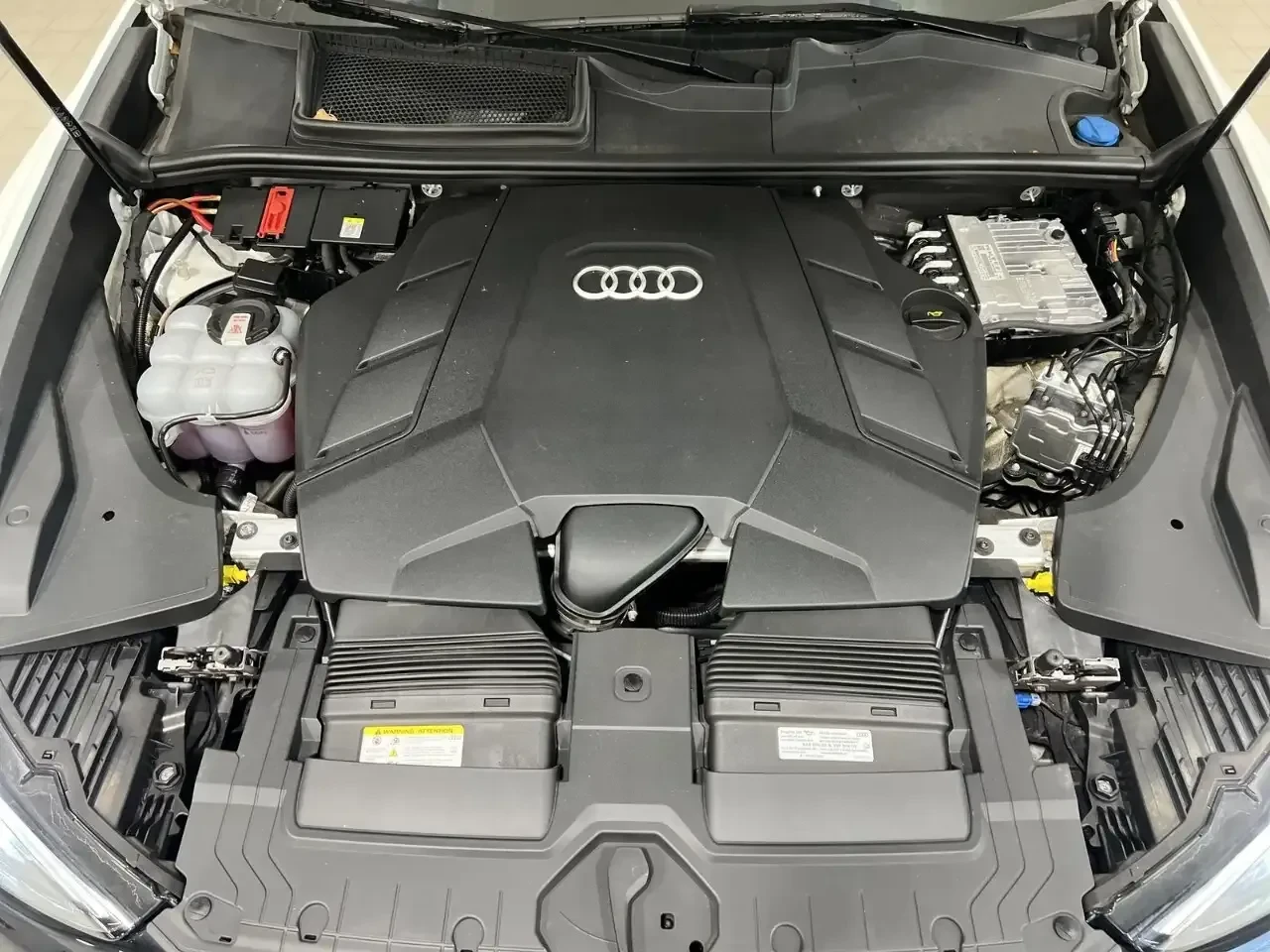 Audi Q8 S-Line/�����/360/���������/������/��������/B&O | Mobile.bg � ����������� 12