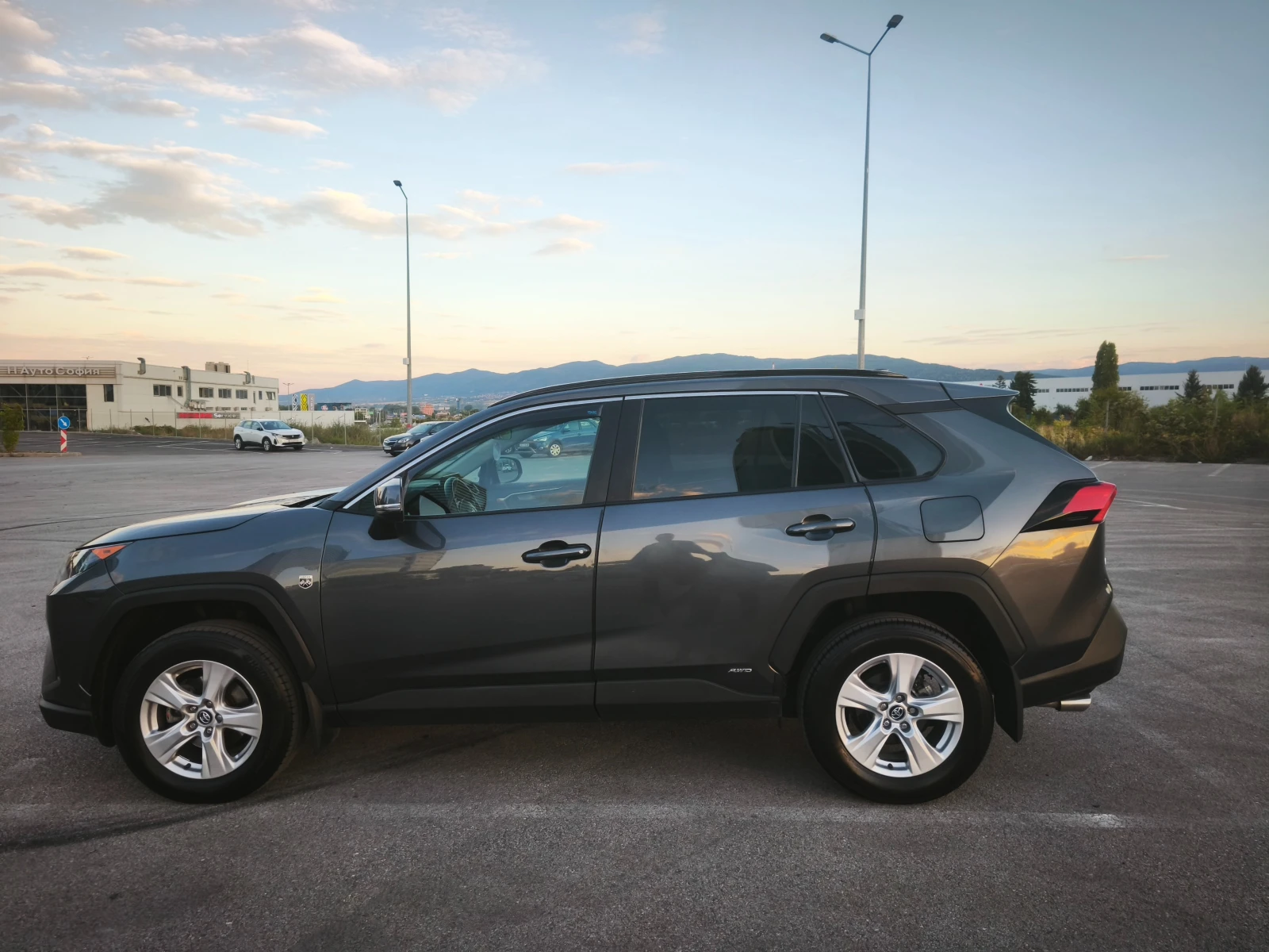 Toyota Rav4, снимка 8 - Автомобили и джипове - 56721421