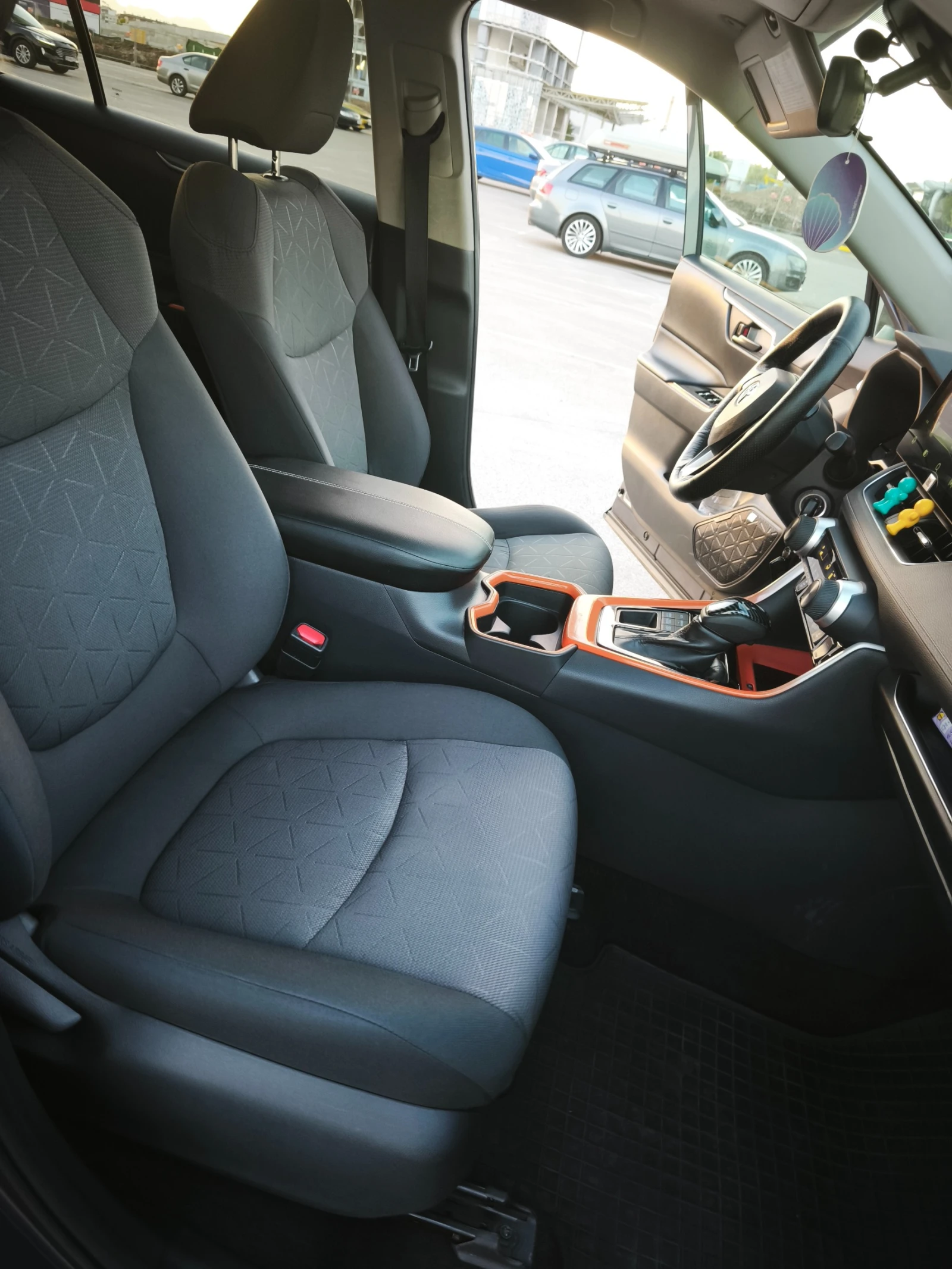 Toyota Rav4, снимка 12 - Автомобили и джипове - 56721421
