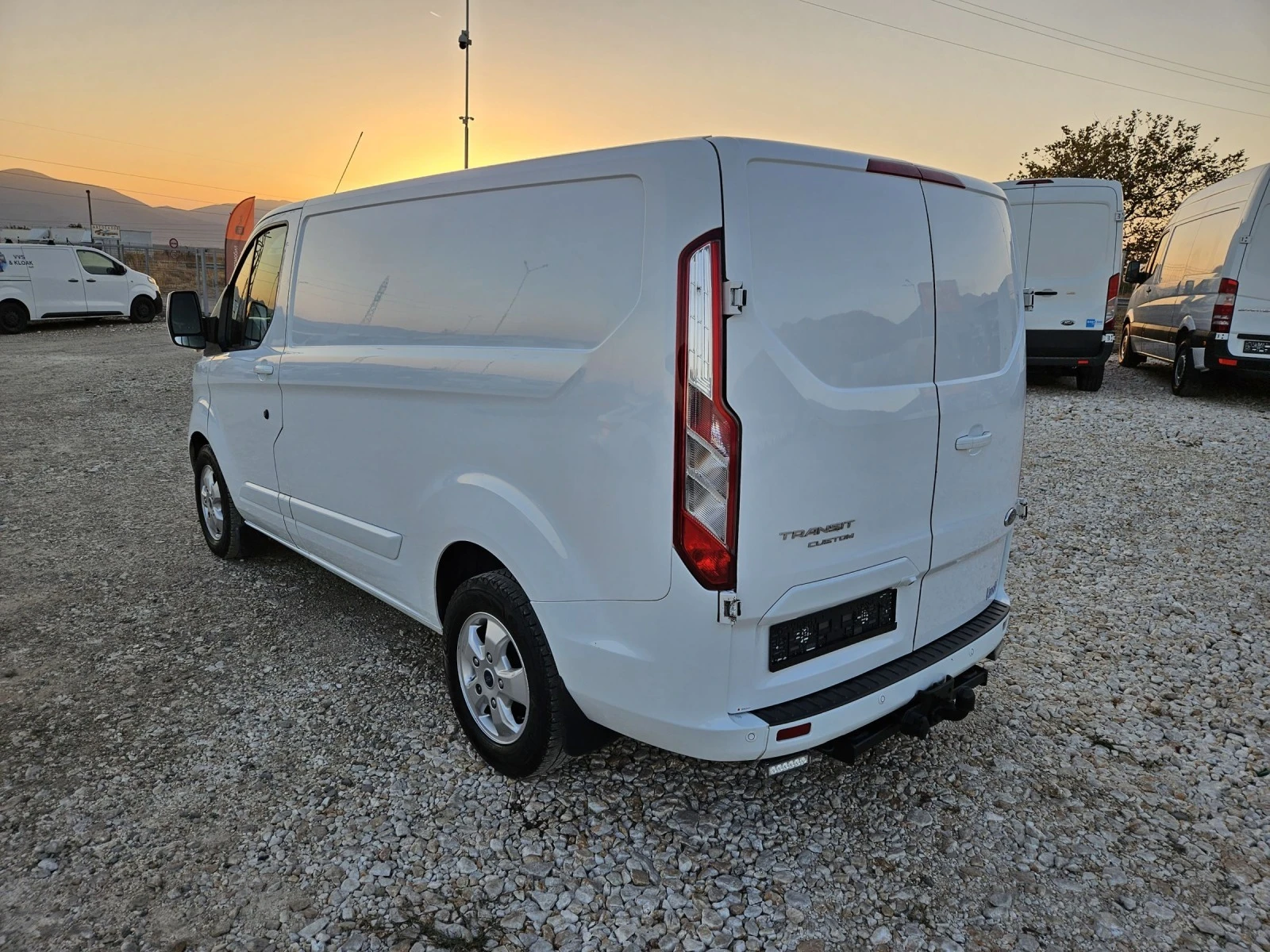 Ford Transit CUSTOM  - изображение 3