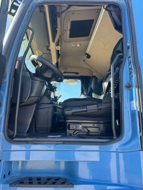 Mercedes-Benz Actros MEGA, снимка 4