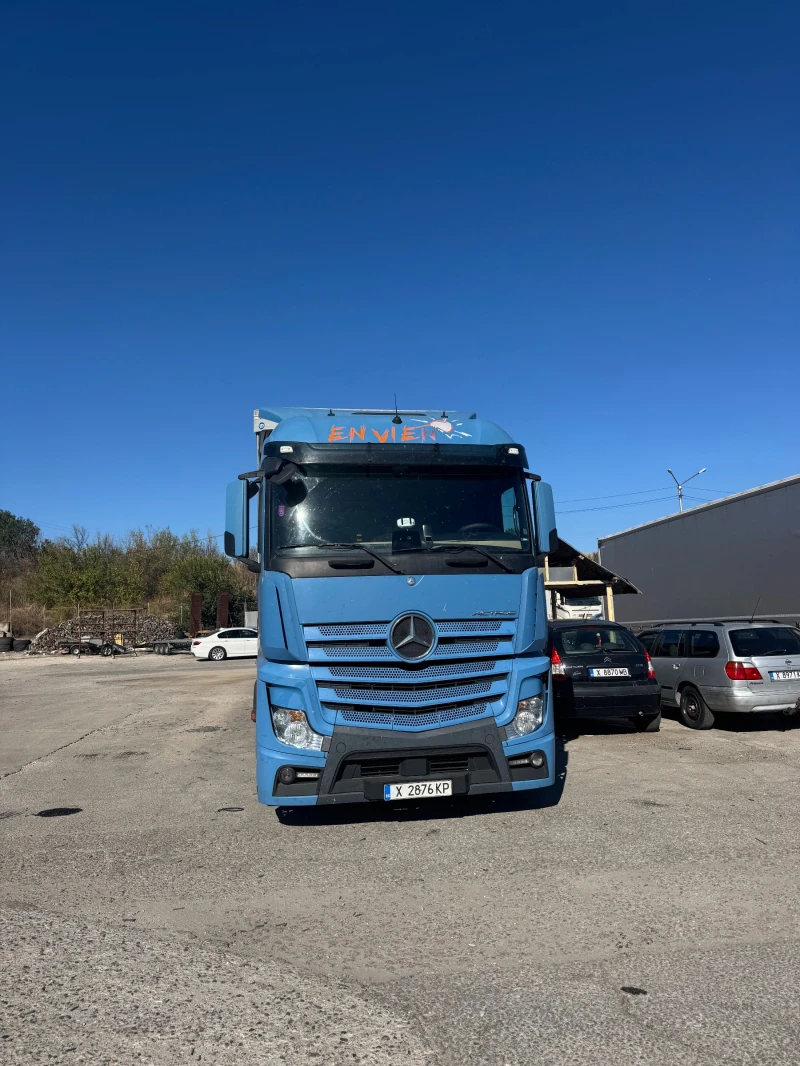 Mercedes-Benz Actros MEGA