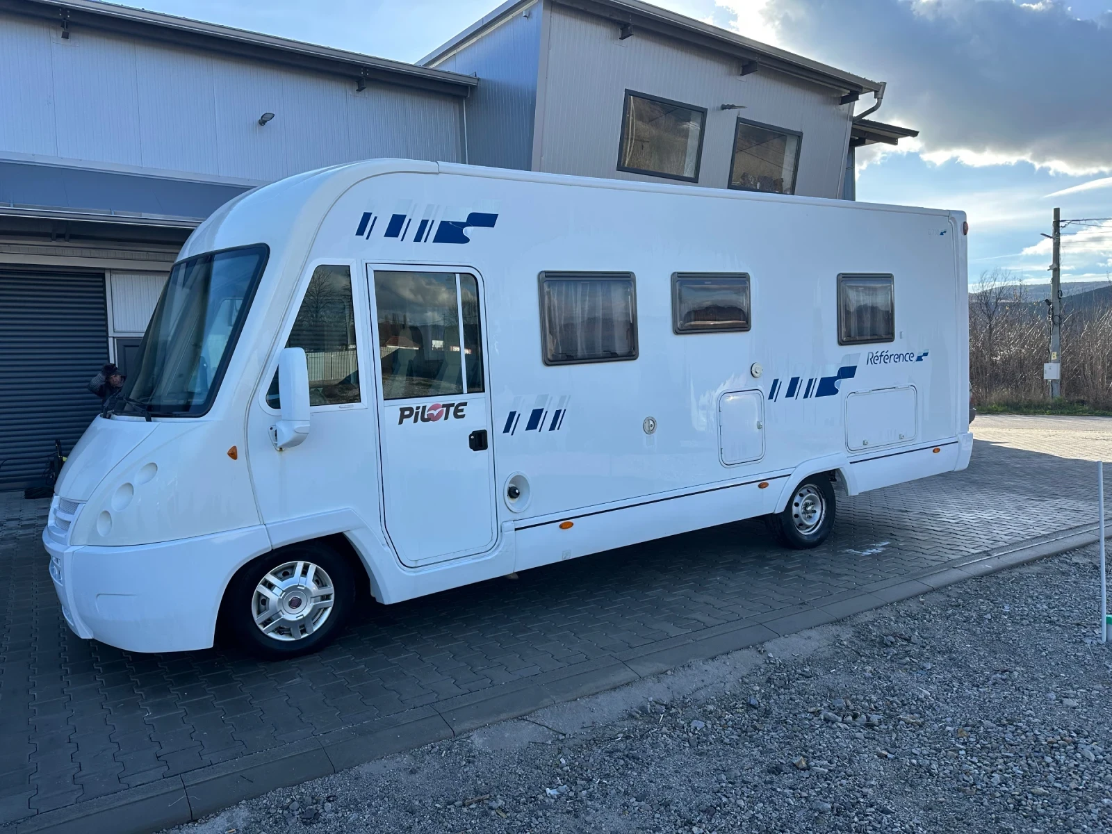 Кемпер Bavaria-Camp Pilot - изображение 4