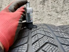 Гуми Зимни 235/60R18, снимка 4