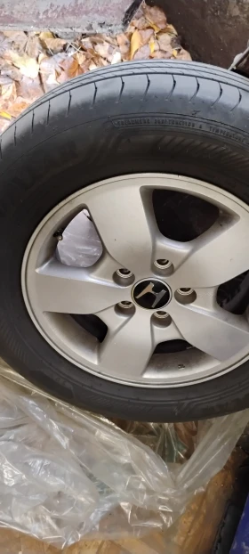 Гуми с джанти Goodyear 215/65R16, снимка 5 - Гуми и джанти - 53503833