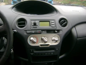 Toyota Yaris 1.0, снимка 9