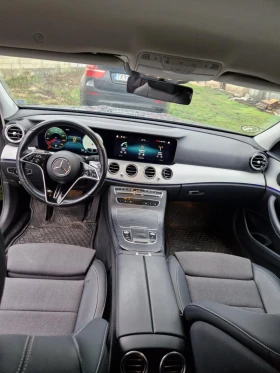 Mercedes-Benz E 220, снимка 9