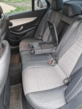 Mercedes-Benz E 220, снимка 8