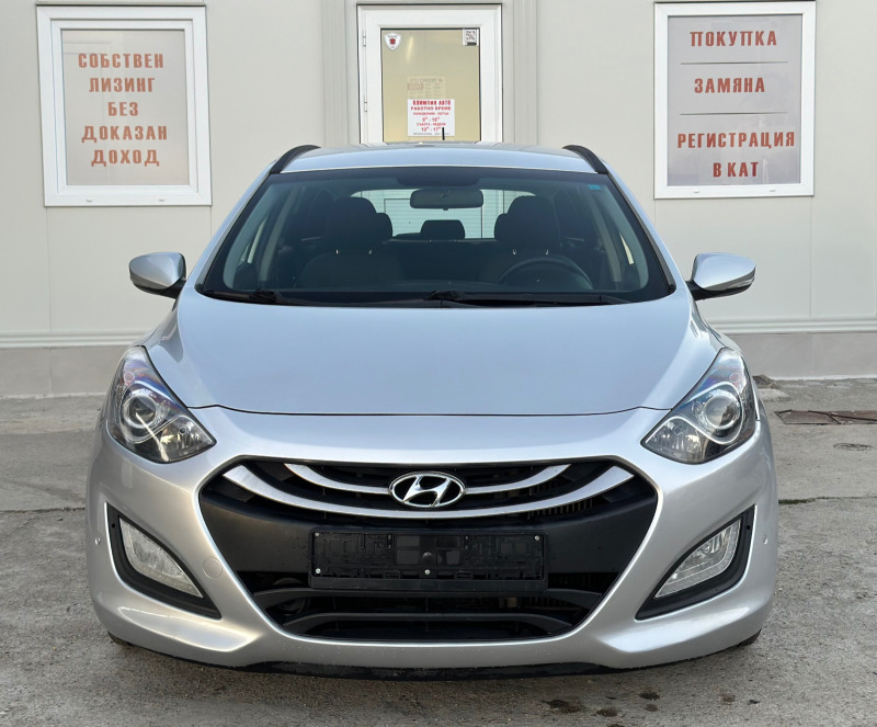 Hyundai I30 1.6CRDI 128ps, СОБСТВЕН ЛИЗИНГ/БАРТЕР, снимка 2 - Автомобили и джипове - 43602445