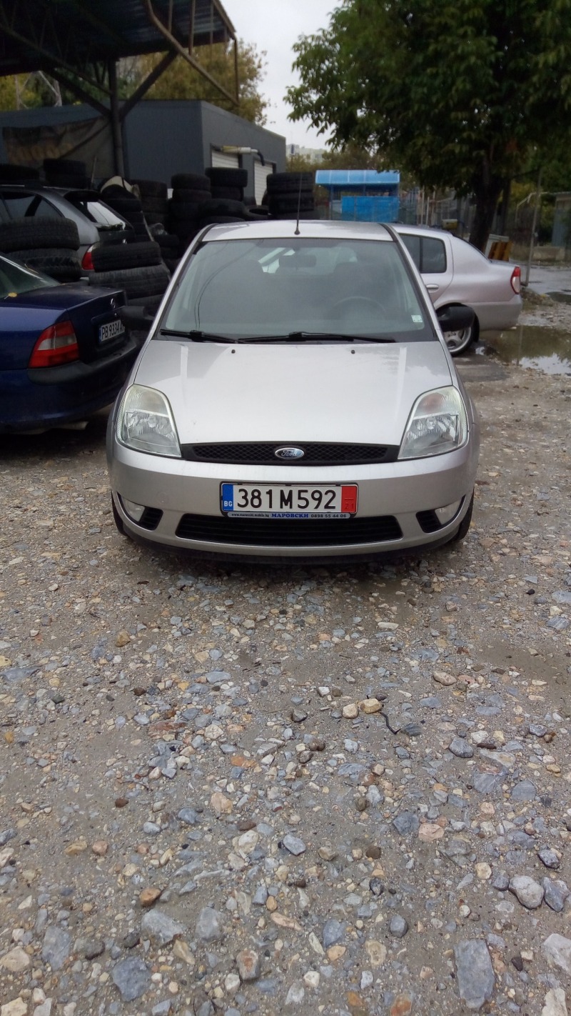 Ford Fiesta, снимка 3 - Автомобили и джипове - 46279393