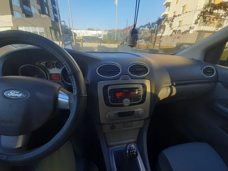 Ford Focus, снимка 11 - Автомобили и джипове - 48104009