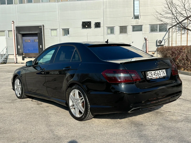 Mercedes-Benz E 350 AMG PACK 4 Matic, снимка 3 - Автомобили и джипове - 48142745