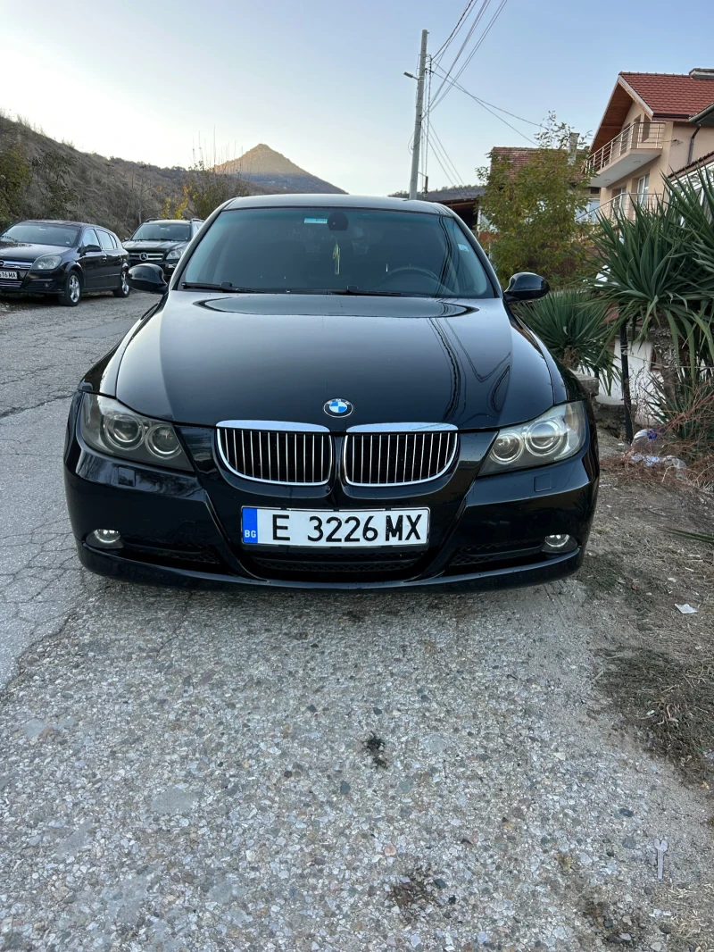 BMW 320 320d КАТО НОВА  6 скорости, снимка 11 - Автомобили и джипове - 48308506