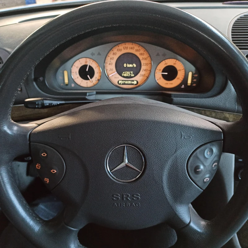 Mercedes-Benz E 320, снимка 5 - Автомобили и джипове - 48969894