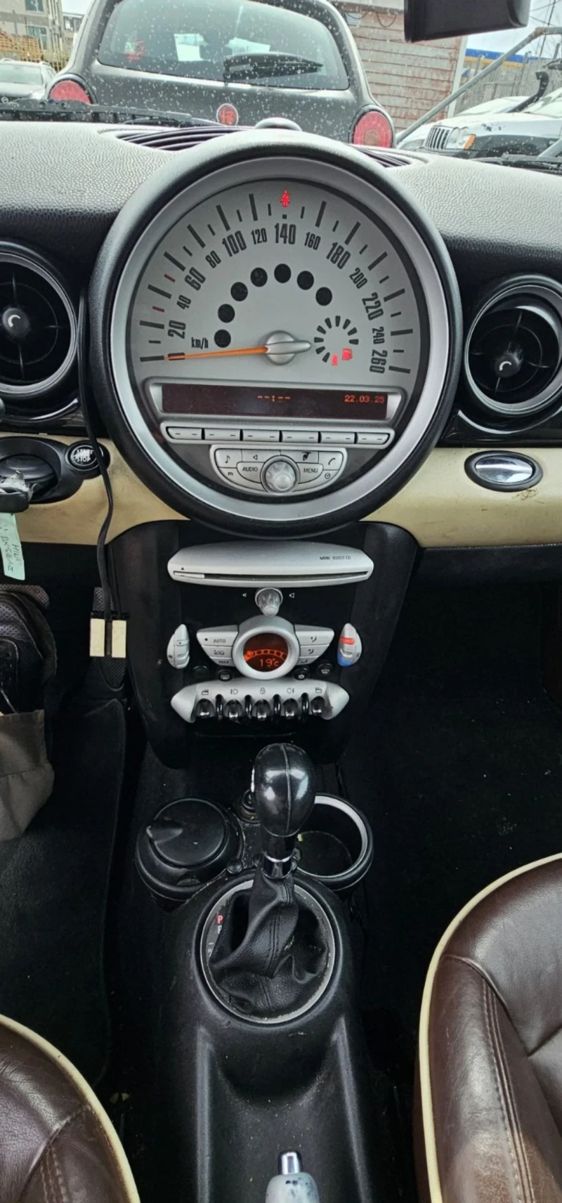 Mini Clubman 1.6 d Автомат ITALIA , снимка 14 - Автомобили и джипове - 49620868