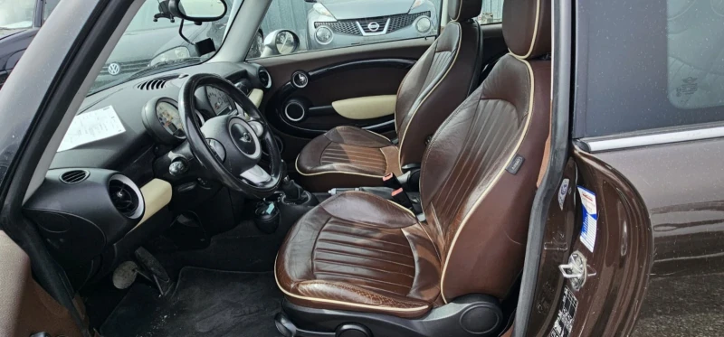 Mini Clubman 1.6 d Автомат ITALIA , снимка 12 - Автомобили и джипове - 49620868