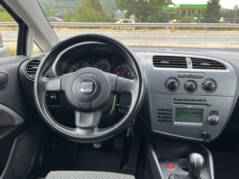 Seat Leon 1.4I 86кс  EURO 4 КЛИМАТИК, снимка 12 - Автомобили и джипове - 51172088