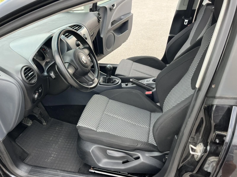 Seat Leon 1.4I 86кс  EURO 4 КЛИМАТИК, снимка 8 - Автомобили и джипове - 51172088