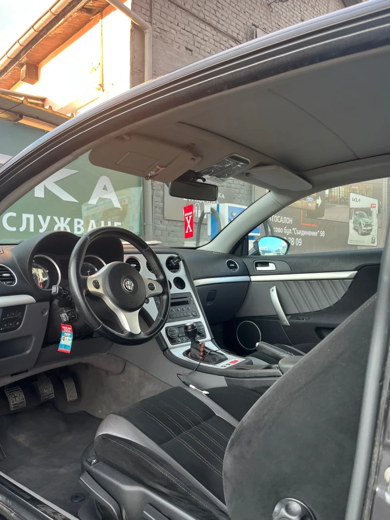 Alfa Romeo Brera Alfa Romeo Brera 2.2 JTS 106.000km, снимка 7 - Автомобили и джипове - 52955693