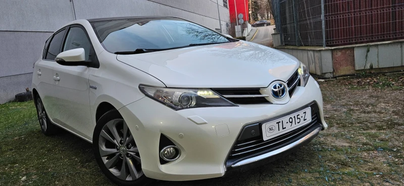 Toyota Auris 1.8, Ful Max, панорама, JBL, Кожа, Фул Екстри