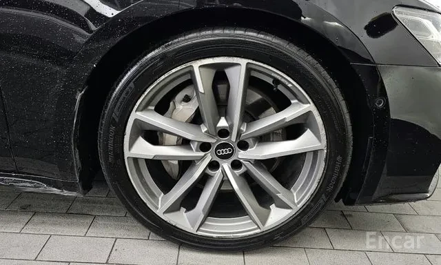 Audi A7  55 TFSI - изображение 5