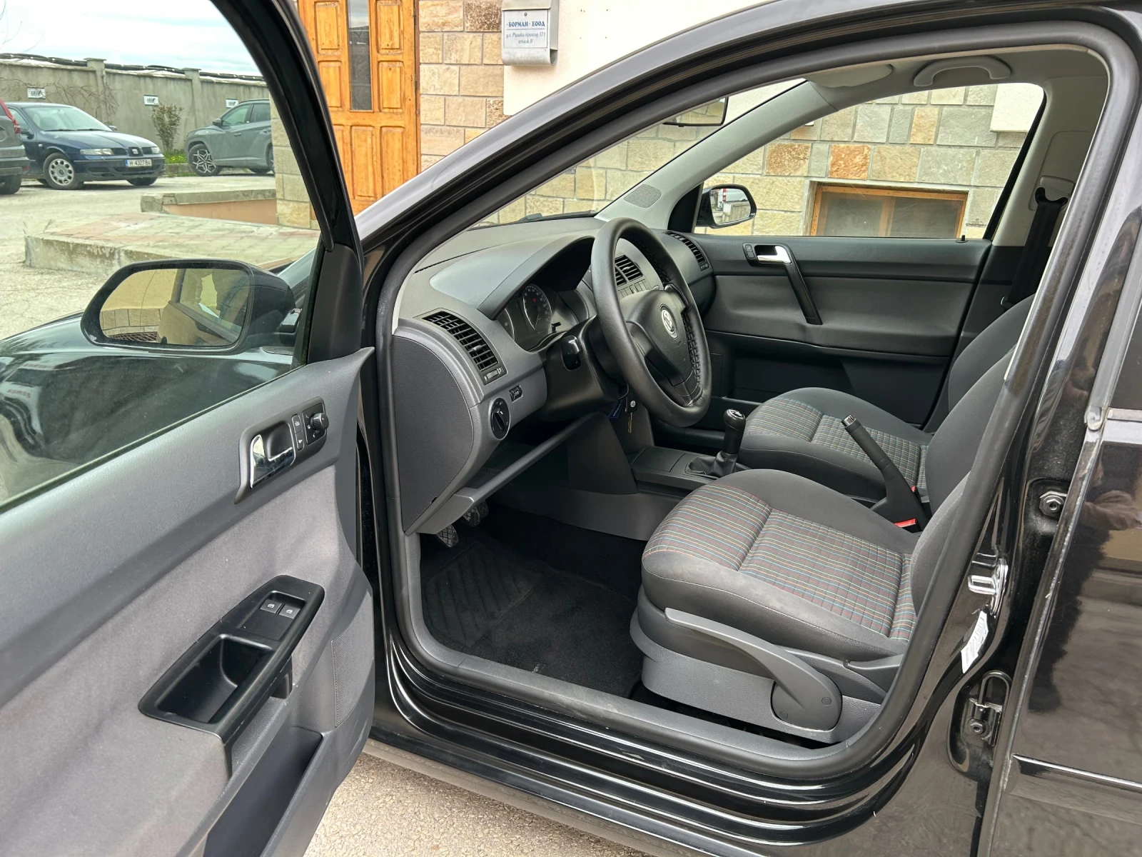 VW Polo 1.2i БЕНЗИН - изображение 8