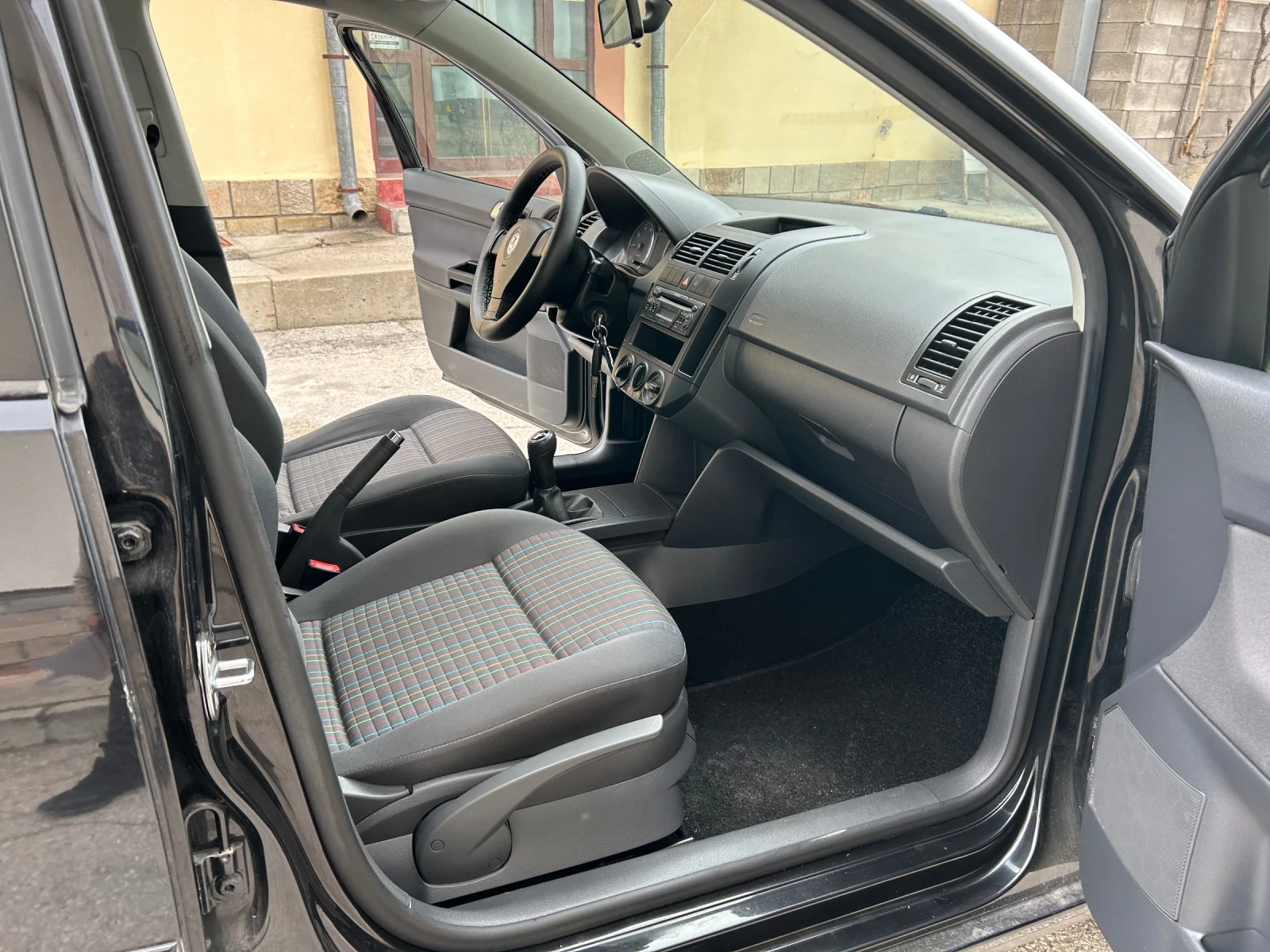 VW Polo 1.2i БЕНЗИН - изображение 9