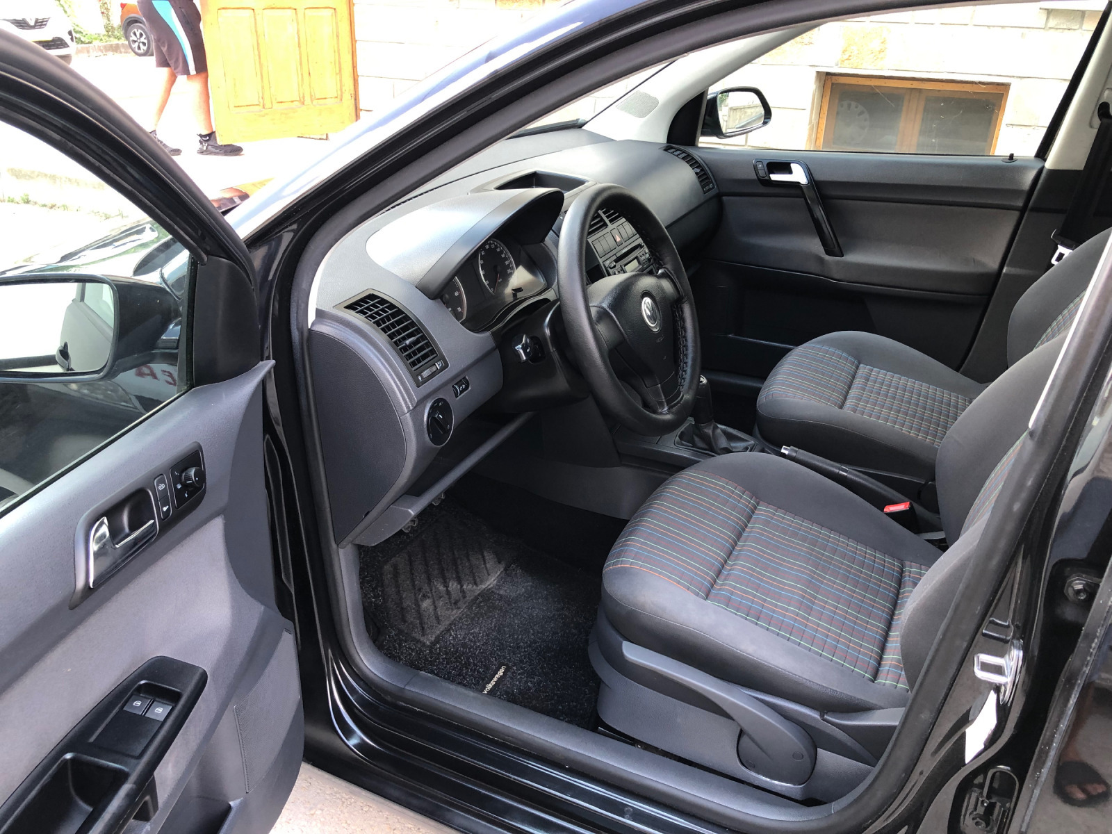 VW Polo 1.2i БЕНЗИН - изображение 8